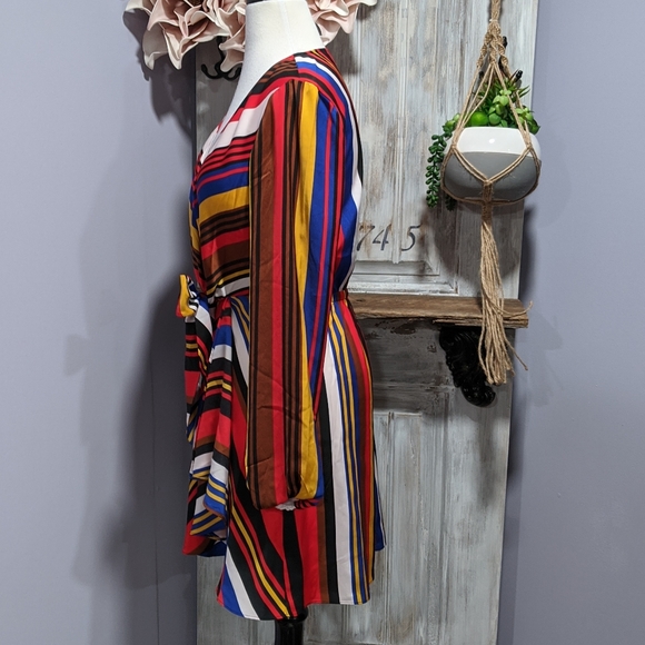 ❤️SOLD❤️NWT Express striped multicolor dress - Picture 3 of 8